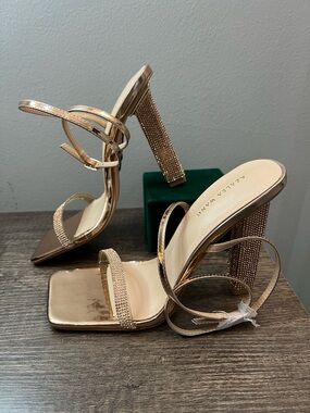 Azalea Wang Rose Gold Rhinestone Block Heel Sandals size 6